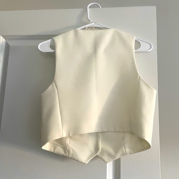Zara waistcoat. Off- white. Size medium. Like new condition - Picture 2 of 3